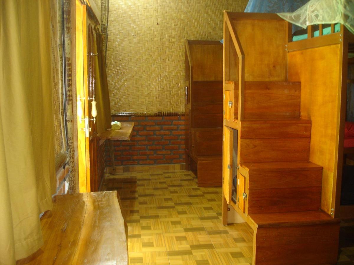 Dormitory Sedap Malam Singaraja Eksteriør bilde